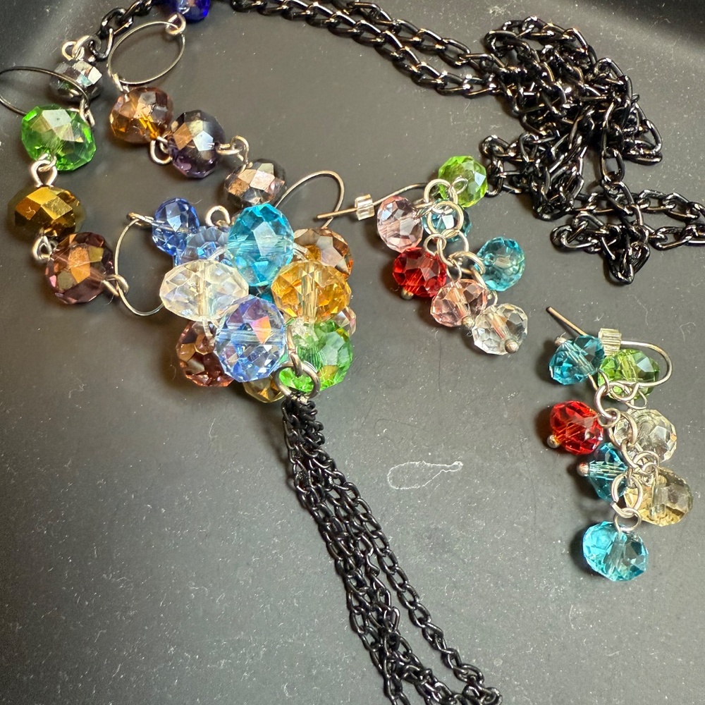 Multicolor Necklace and Earrings Set NWOT - Picture 6 of 11